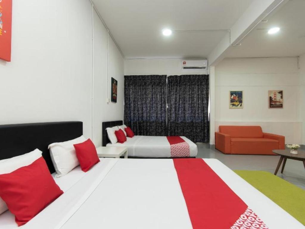 โอโย 43993 แมดสวีท Hotel โกตาคินาบาลู ภายนอก รูปภาพ