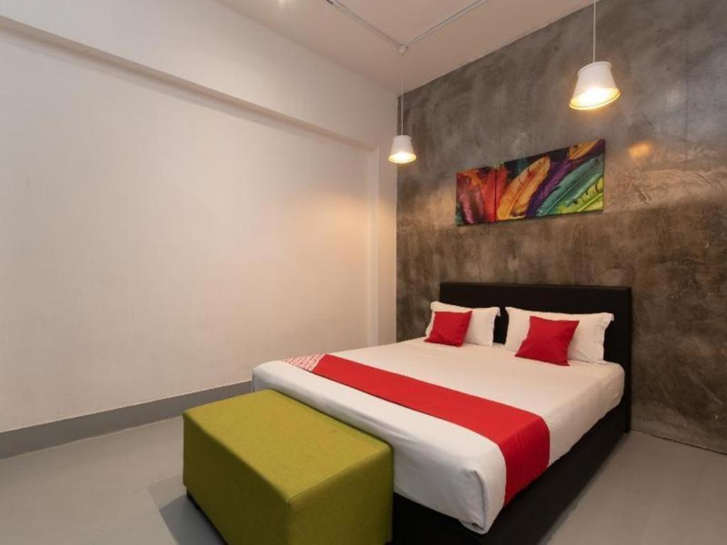 โอโย 43993 แมดสวีท Hotel โกตาคินาบาลู ภายนอก รูปภาพ