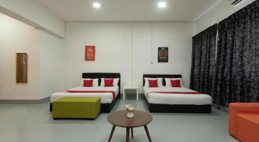 โอโย 43993 แมดสวีท Hotel โกตาคินาบาลู ภายนอก รูปภาพ