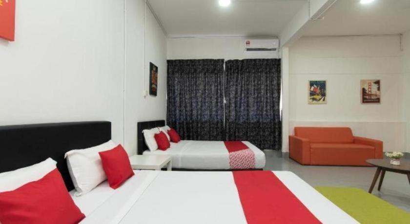 โอโย 43993 แมดสวีท Hotel โกตาคินาบาลู ภายนอก รูปภาพ