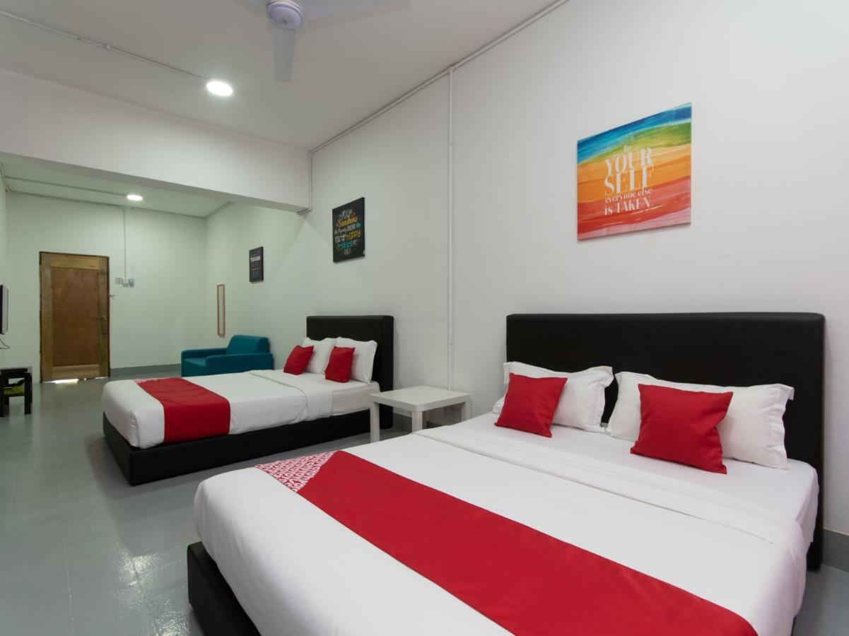 โอโย 43993 แมดสวีท Hotel โกตาคินาบาลู ภายนอก รูปภาพ