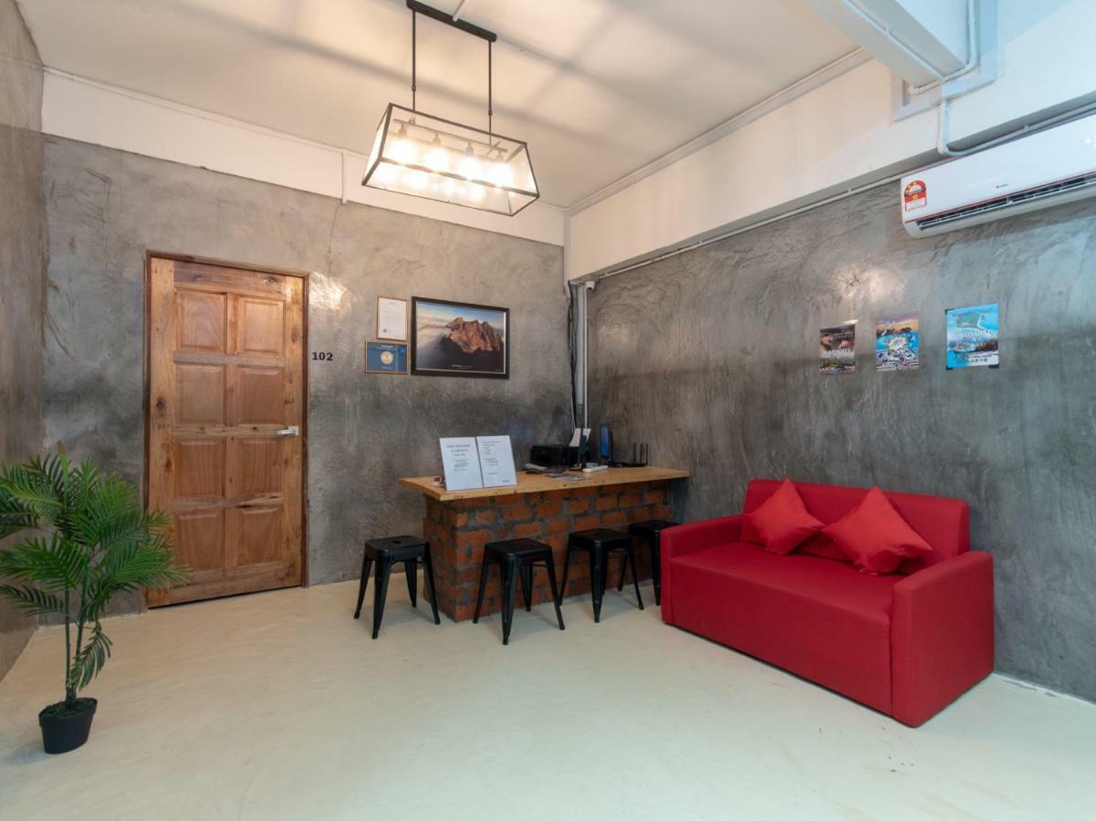 โอโย 43993 แมดสวีท Hotel โกตาคินาบาลู ภายนอก รูปภาพ